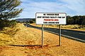 Alice Springs - Pine Gap Bogazinda askeri yasak bolge isareti