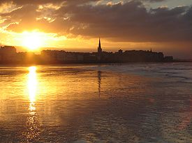 Pôr-do-sol em Saint-Malo