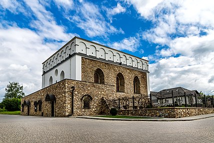 Synagogue de Sataniv en août 2020, classée[10].