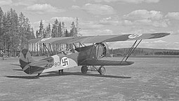 Suomen ilmavoimien Fokker C.VE -kone Tiiksjärvellä kesäkuussa 1943.