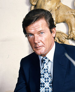 De Roger Moore, hat siwemol de Bond gespillt (1973-1985)