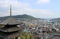 在千光寺公園看到的天寧寺三重塔、尾道市區