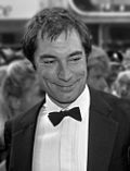 Gambar mini seharga Timothy Dalton