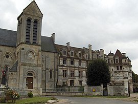 Château dan gereja.