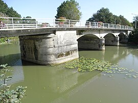 Bridge over the Boutonne