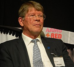 Martti Häikiö Helsingin kirjamessuilla 2017.