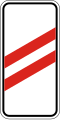 Countdown beacon to railroad crossing on right side of road (160 meters to crossing)