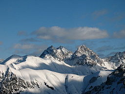 De tre topparna i bildens centrum är (från vänster) Krottenspitze, Öfnerspitze och Grosser Krottenkopf.