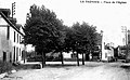 Le Trévoux : la Place de l'église vers 1920 (carte postale).