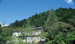 森の学校 初代校舎（群馬県南牧村）