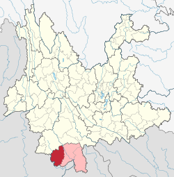勐海县（红色）在西双版纳州（粉色）和云南省的位置