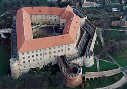 Selekoh-selekoh Puri Siklós, Hungaria, dilihat dari udara
