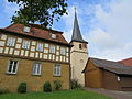 Pfarrhaus und Kirche in Kerbfeld