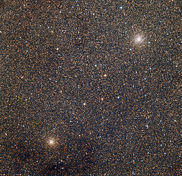 NGC 6522 (rechtsboven) en NGC 6528