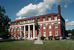 Lawrence County Courthouse in Monticello