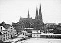 La cathédrale dans les années 1920, avec certains ornements déjà disparus.