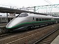 A 400 series train on a Tsubasa service at Yonezawa Station in March 2005