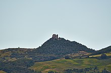 Ruderi del castello di Roccalanzona, telefoto - panoramio.jpg