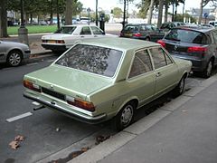 Face arrière de l'Audi 80 B1 type 82 en version 2 portes