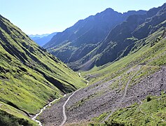 Le gave dans la vallée d'Ilhéou.