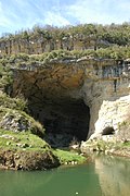 Grotte du Mas d'Azil traversée par l'Arize.