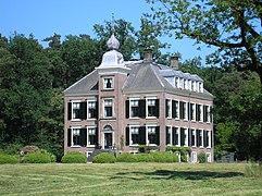 Manor house Huis te Leuvenum in Leuvenum