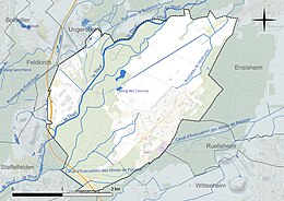 Carte en couleur présentant le réseau hydrographique de la commune