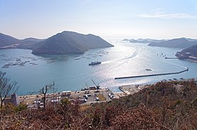 みなとの見える丘公園より望む日生港と日生諸島