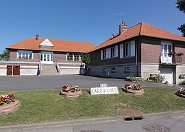 The town hall in Larouillies