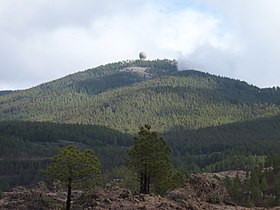 Vue du pic de las Nieves et son antenne militaire