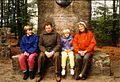 Familienidylle, oder "das Denkmal zu Ehren August Freudenthals in der Lieth, Bad Fallingbostel"