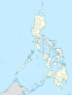 Bản đồ của Philippines với Batanes (màu đỏ) trong khu vực Luzon (màu vàng) và phần còn lại của \ Philippines (màu cam).