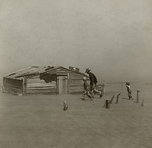 Arthur Rothstein, Tempête de sable. Comté de Cimarron, 1937. Épreuve gélatino-argentique. Washington, bibliothèque du Congrès.