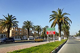 Sortie ouest en direction du carrefour de Souk El Fellah et d'Alger-Centre.