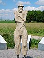 Statue anthropomorphique du Guerrier de Hirschlanden. Façonnée en grès, mesurant 150 centimètres de hauteur. La sculpture a été découverte sur le flanc nord d'une sépulture à tumulus, dans la nécropole de Hirschlanden dans le Bade-Wurtemberg. Milieu du VIe siècle av. J.-C.