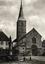 L'église Saint-Pierre-et-Saint-Paul avant sa destruction en 1944.