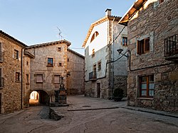 Plaza Joan Prat Roca d'Alpens