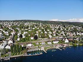 Blick über Zollikon zum Pfanestiil