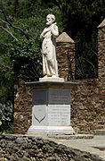 Statue de saint François de Paule.