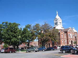 Das Andrew County Courthouse in Savannah, seit 1980 im NRHP gelistet[1]