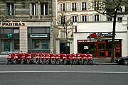 Pizza Hut di Paris, Perancis