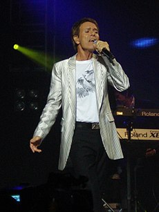 Cliff Richard v novembri roku 2009