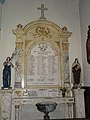 Monument dans l'église pour victimes militaires.