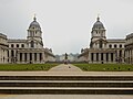 Il complesso dell'Old Royal Naval College visto dal lungofiume