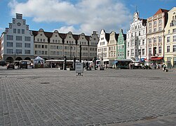 Plaza del mercáu nuevu (Neuer Markt) en Rostock