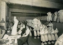 Továrna na korzety v USA, rok 1912