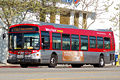 Autobus linii 780 należący do systemu Metro Rapid