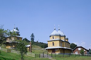 Дерев'яна церква Святого Архангела Михаїла з дзвіницею (1860)