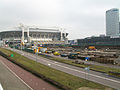 Lokalizacja Ziggo Dome przed rozpoczęciem konstrukcji, w tle stadion Ajaxu.