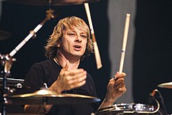 Ray Luzier a Kornnal